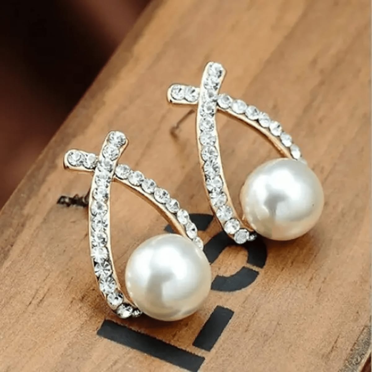Korean Earrings Model 83,109,104,50 Nayaara Set of 3 + One Free