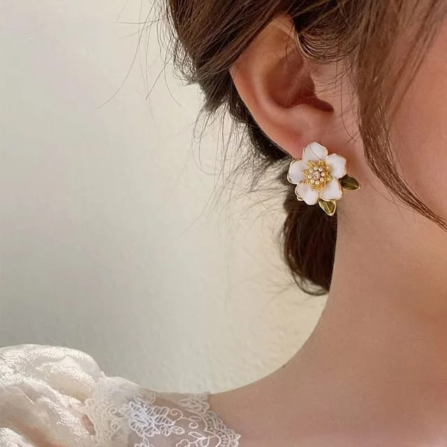 Korean Earrings Model 317,338,121,400 Nayaara Set of 3 + One Free