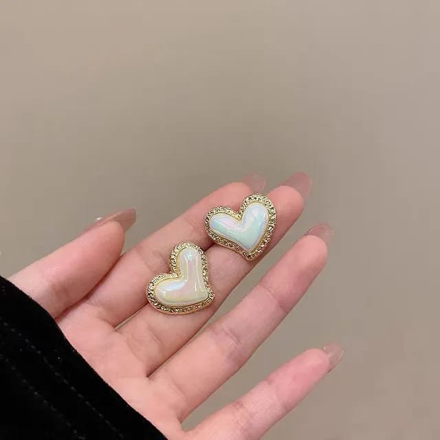 Korean Earrings Model 40/2,42,125,291 Nayaara Set of 3 + One Free