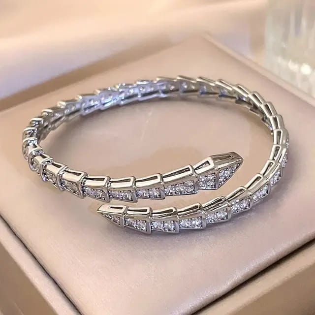 Model 217 Monalisa Snake shape Monalisa Bracelet