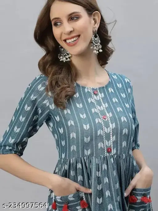 Womens Dobby Cotton Pocket Pleated kurti