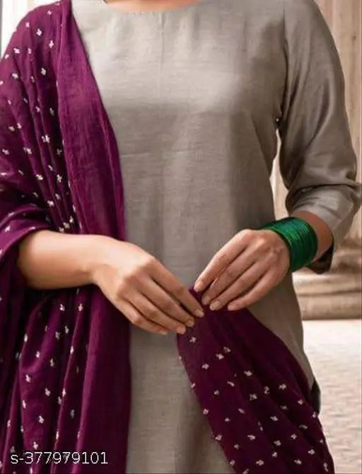 Women Embrodery Work Kurta Set