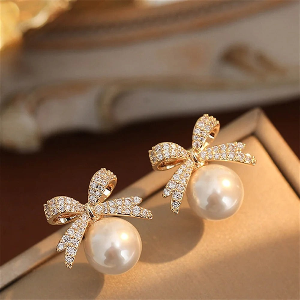FS-ERS9N58 - Pearl Bow Studs