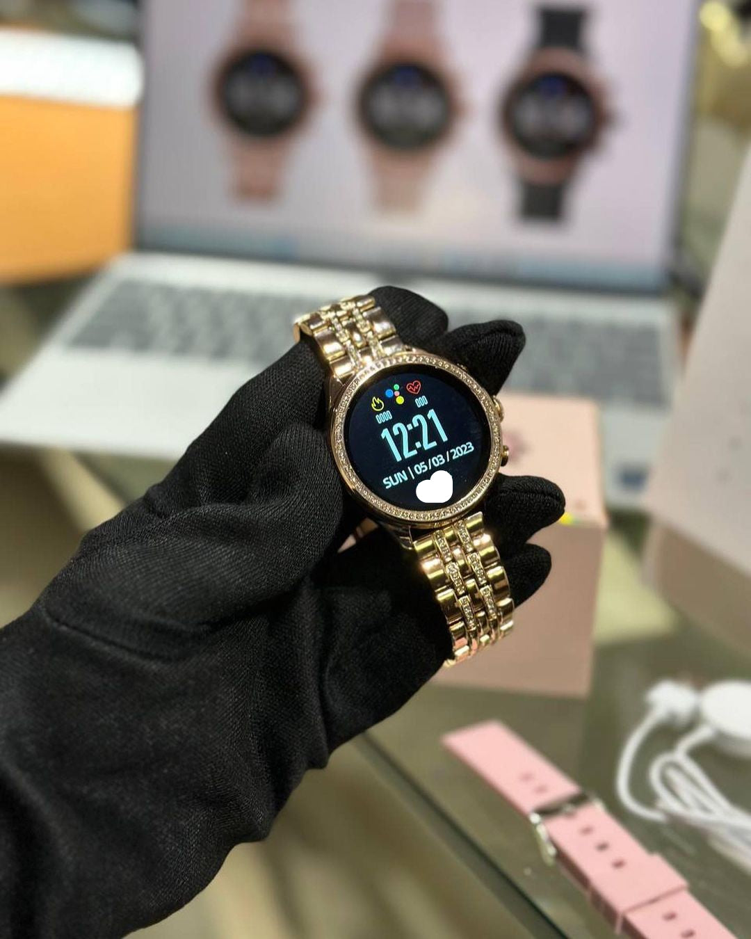 Premium Quality Luxurious Fassil Gen 9 Smartwatch with Calling and Amoled Display