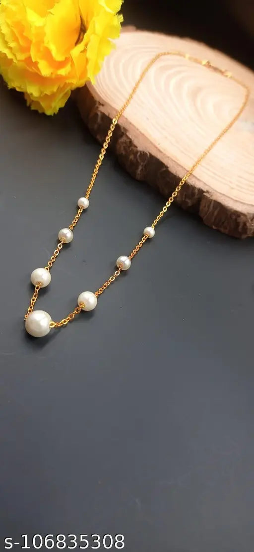 Pearl Necklace for a Touch of Glamour