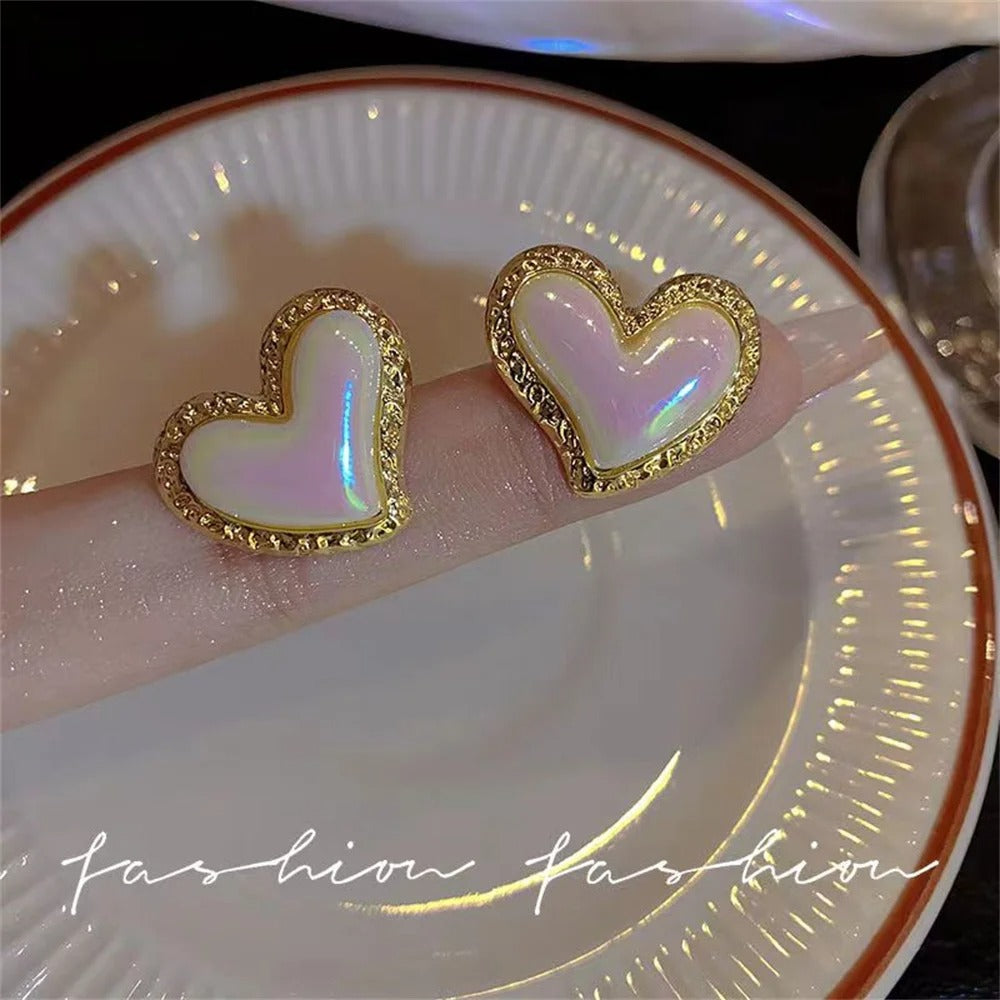 FS-ERS9NB49 - Pearl Heart Stud Earrings