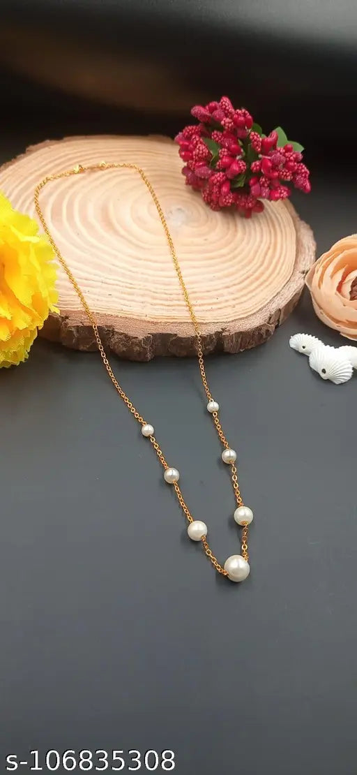 Pearl Necklace for a Touch of Glamour