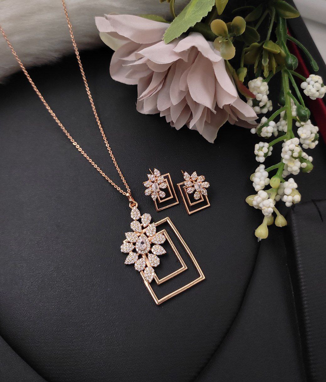 Anti tarnish multicolor cz pendant set