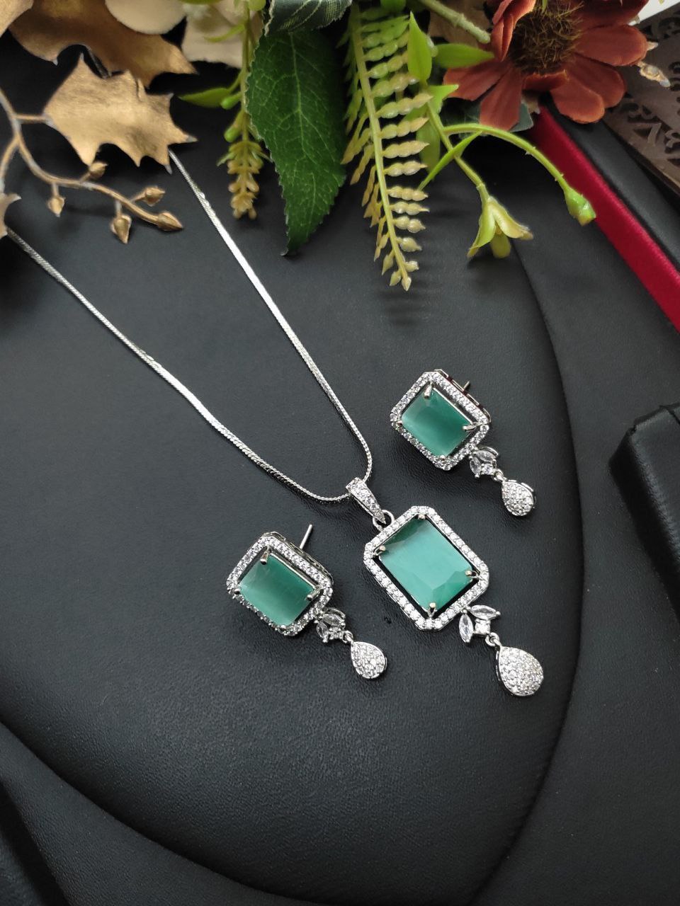 Premium quality CZ pendant set