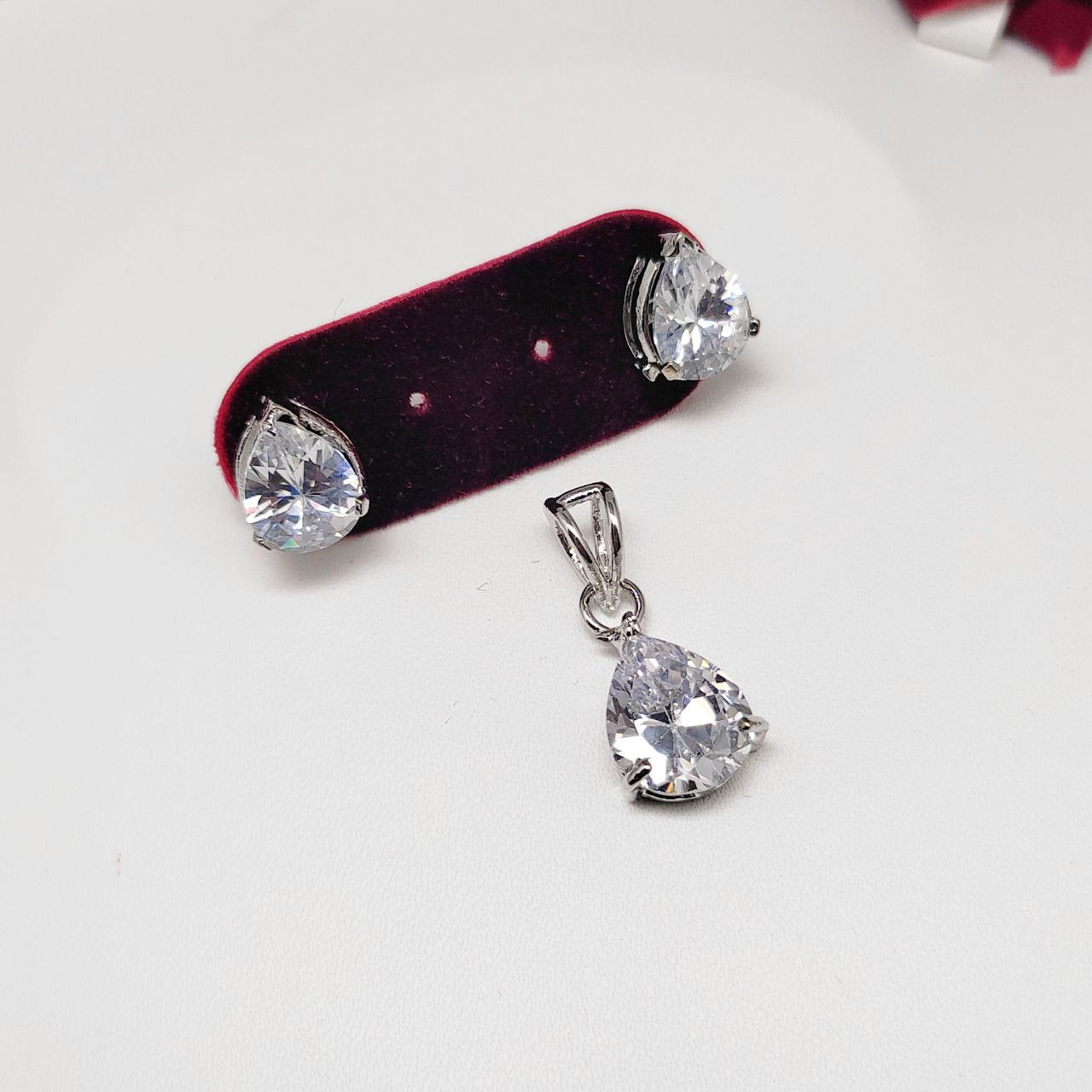 Premium pendant set