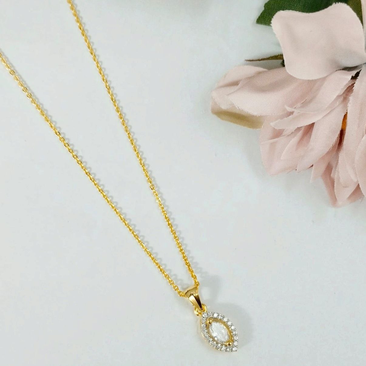 Premium cz chain pendant