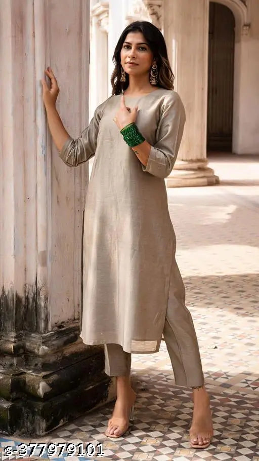 Women Embrodery Work Kurta Set