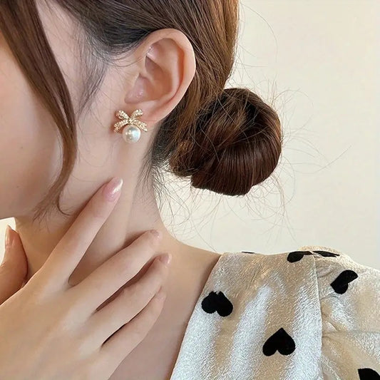 FS-ERS9N58 - Pearl Bow Studs