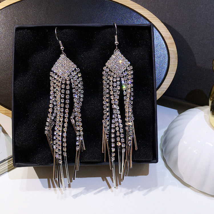 FS-ERS9NB47 - High-Quality Tassels Partywear Earrings