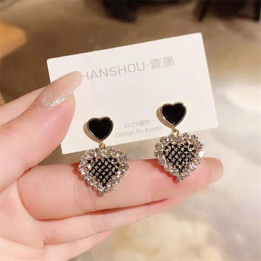 FS-ERS9N103 - Dazzling Black Heart Earrings