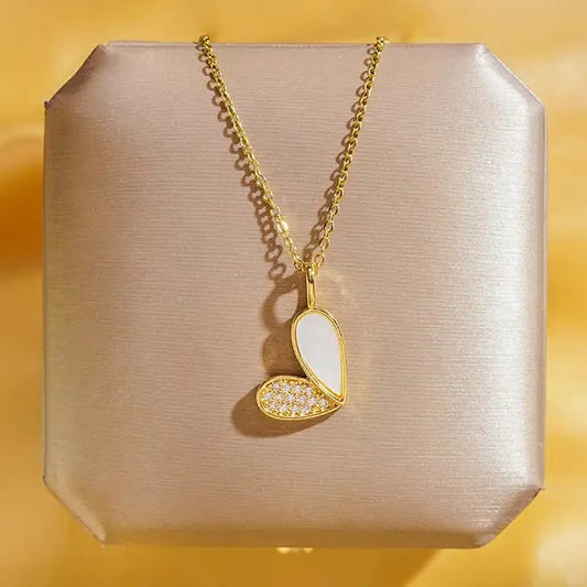 Model No. 365 Cute Shell Heart Pendant