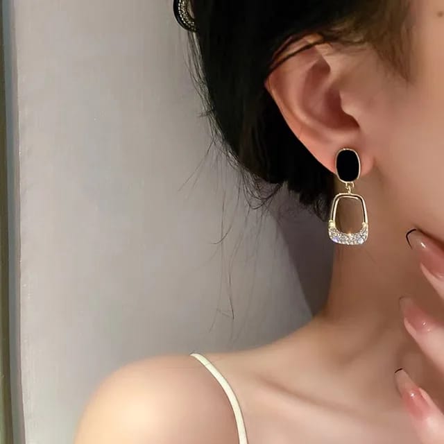 Korean Earrings Model 35,66,325,144 Nayaara Set of 3 + One Free