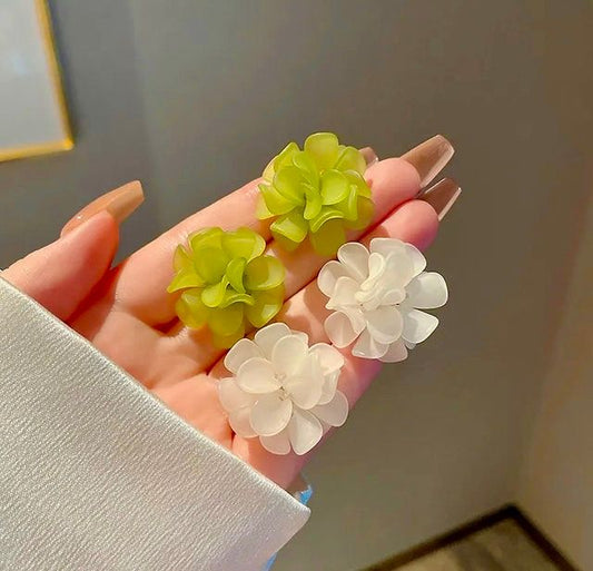 FS-ERS9N181 - Chic Flower Studs