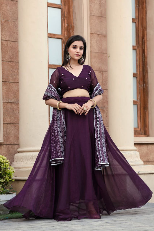 NF135 Lehnga Jimichu Silk