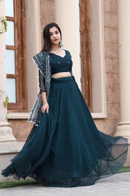 NF135 Lehnga Jimichu Silk