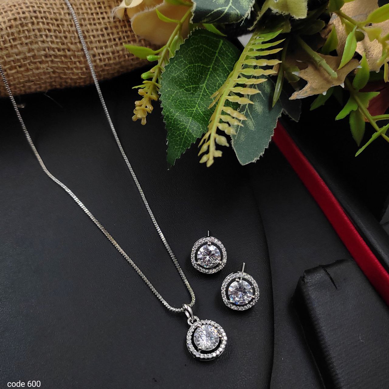 Premium quality cz Pendant set