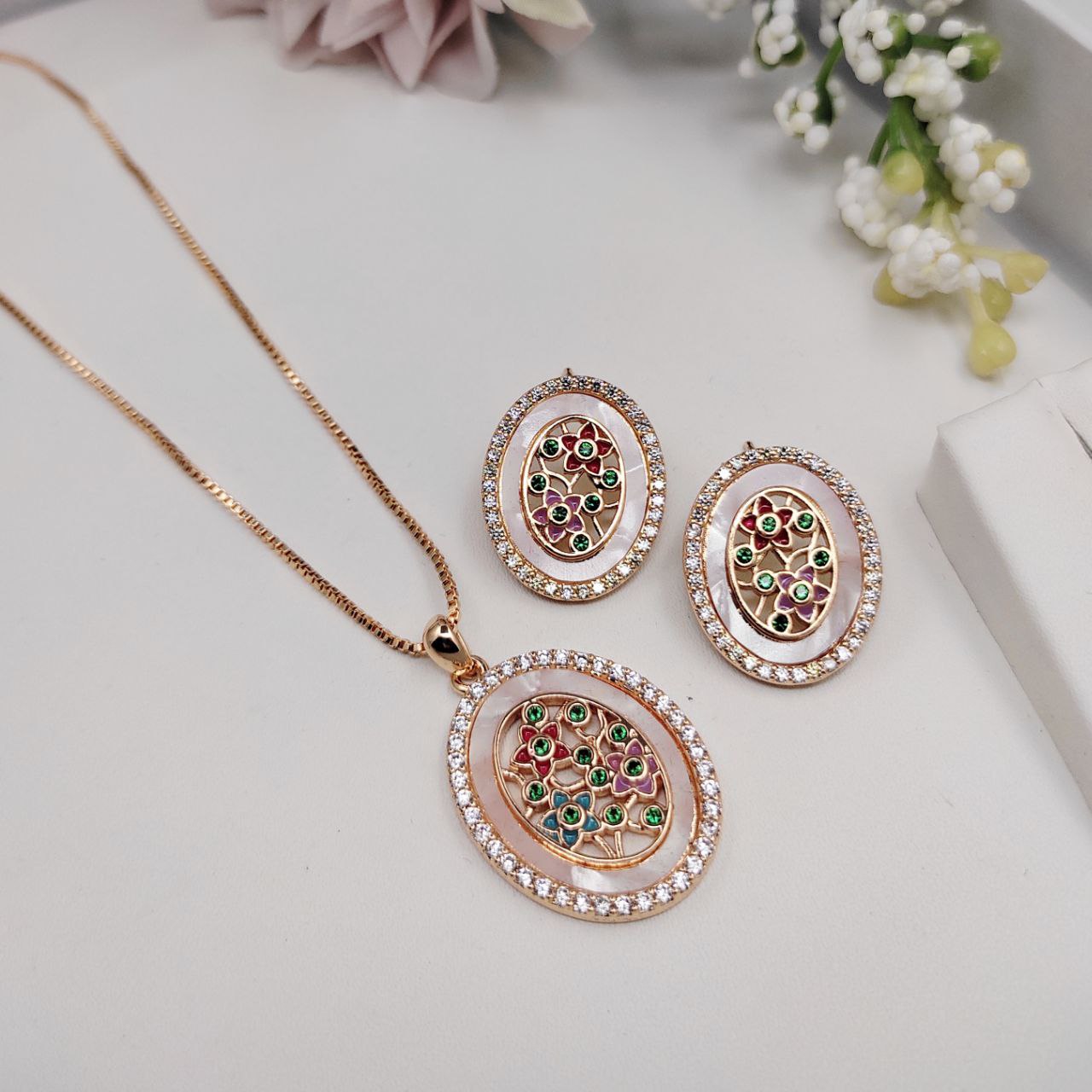 Premium quality anti tarnish cz pendant set with Mother Of Pearl