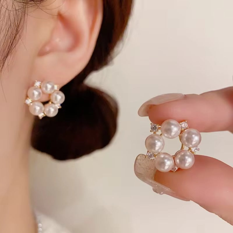 FS-ERS9NB62 - Minimal Pearl Round Stud Earrings