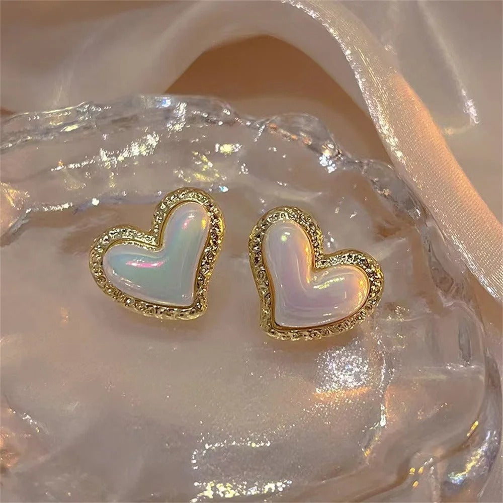 FS-ERS9NB49 - Pearl Heart Stud Earrings