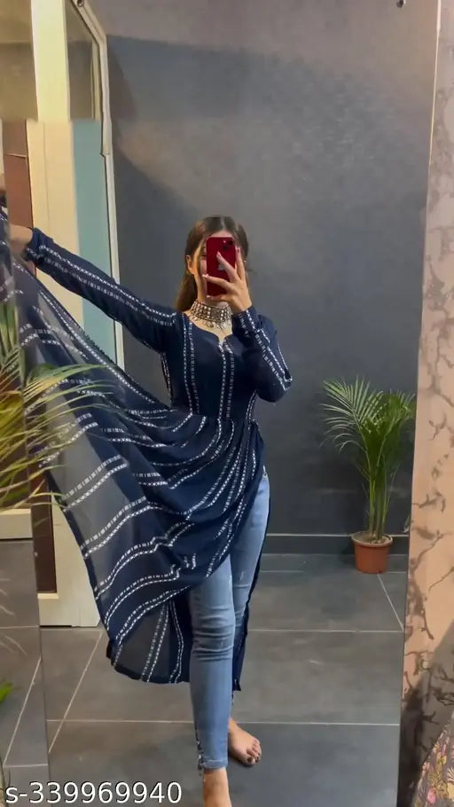 Nyra Cut Kurti