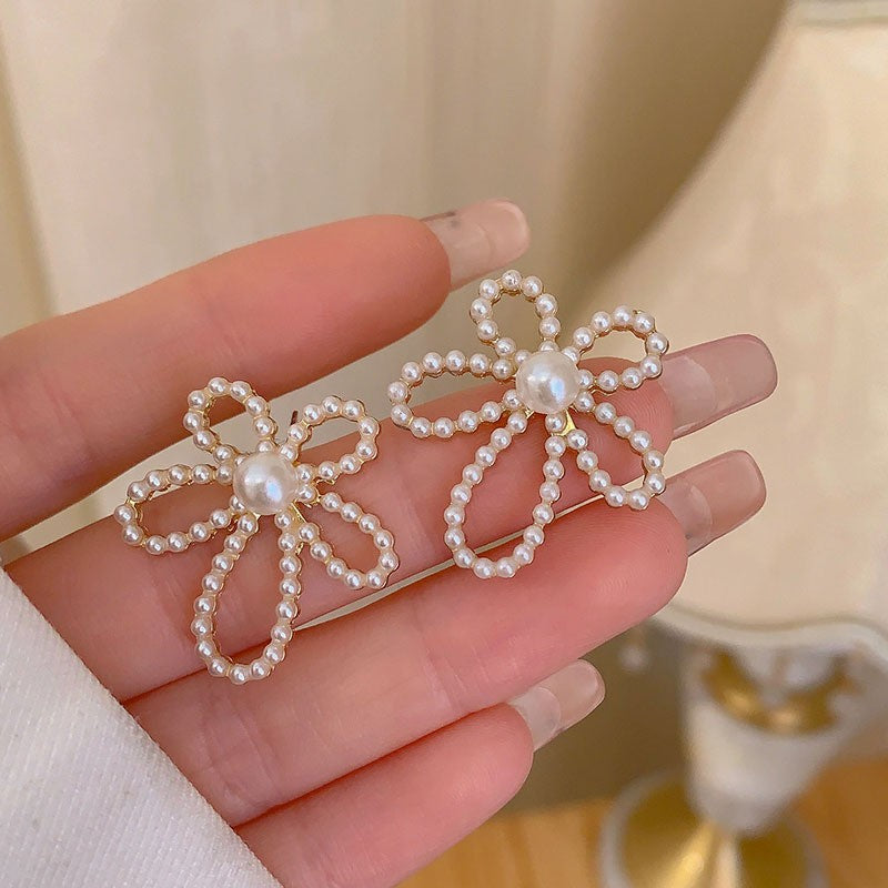 FS-ERS9NB17 - Korean Pearl Flower Earrings