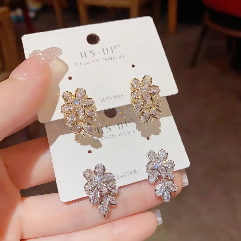 FS-ERS4KRE6 - Flower Style Zircon Stud Earrings